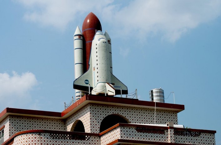 Chinese Man Builds Space Shuttle On His Roof