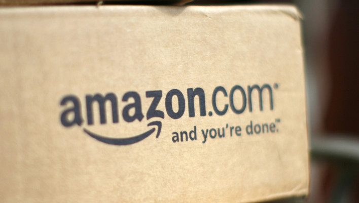 Amazon Boots Company After it Threatens To Sue Reviewer