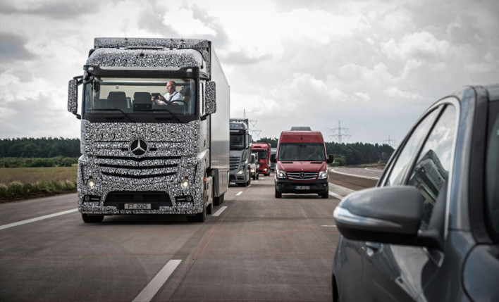 Mercedes: A Self-Driving Semi Is In The Works