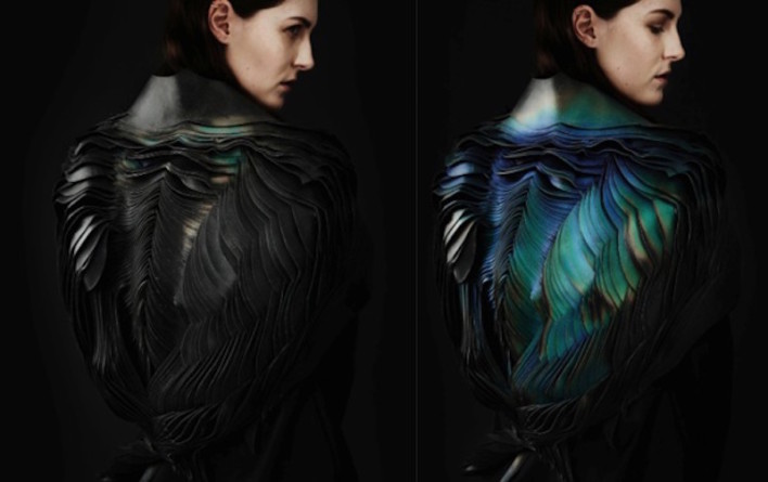 http://www.cnet.com/news/color-changing-jacket-taps-your-brain-to-display-your-mood/