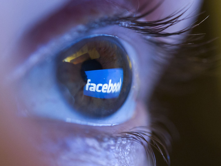 facebook logo in eye