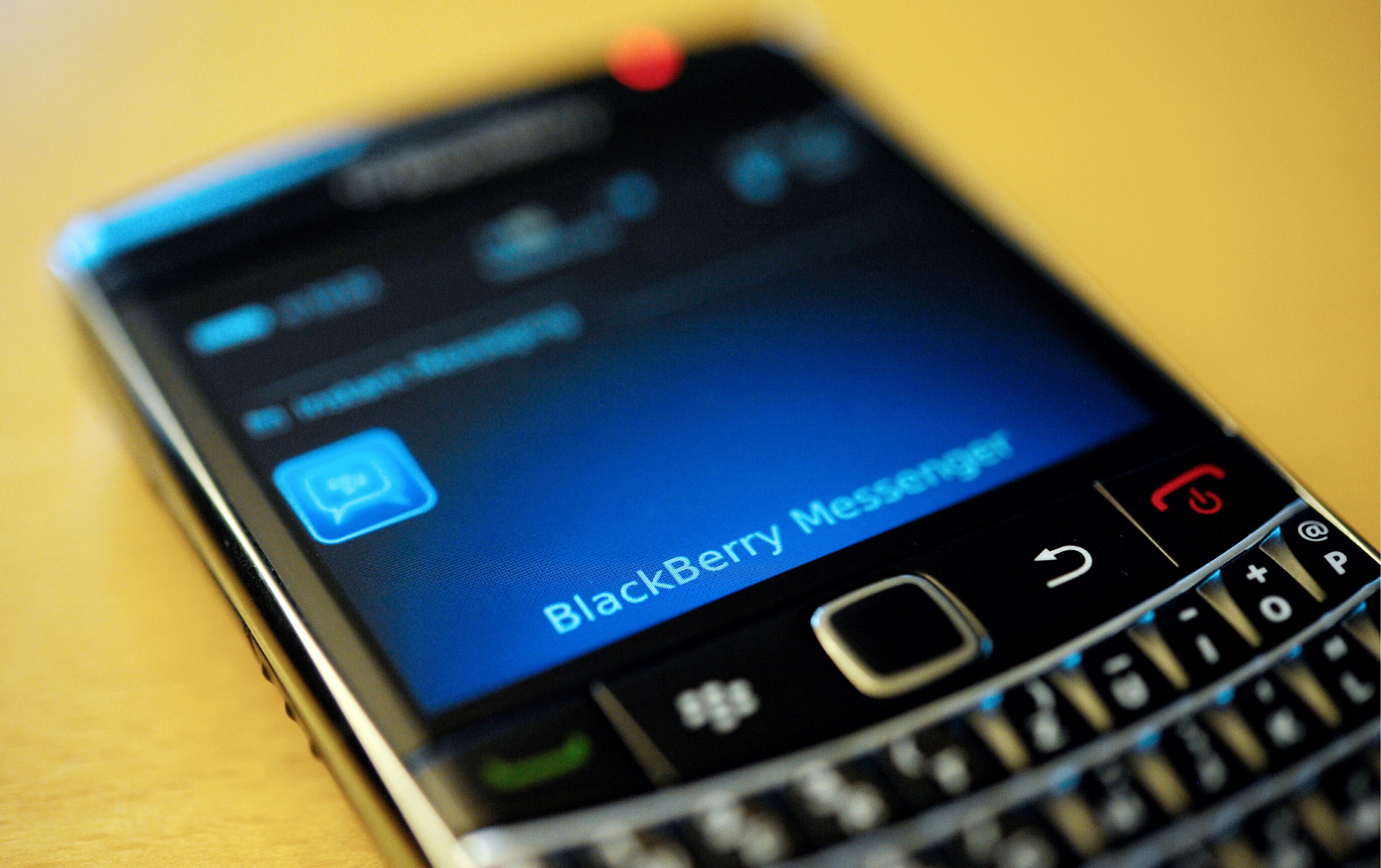 BlackBerry Service Falters After iPhone 5 Release