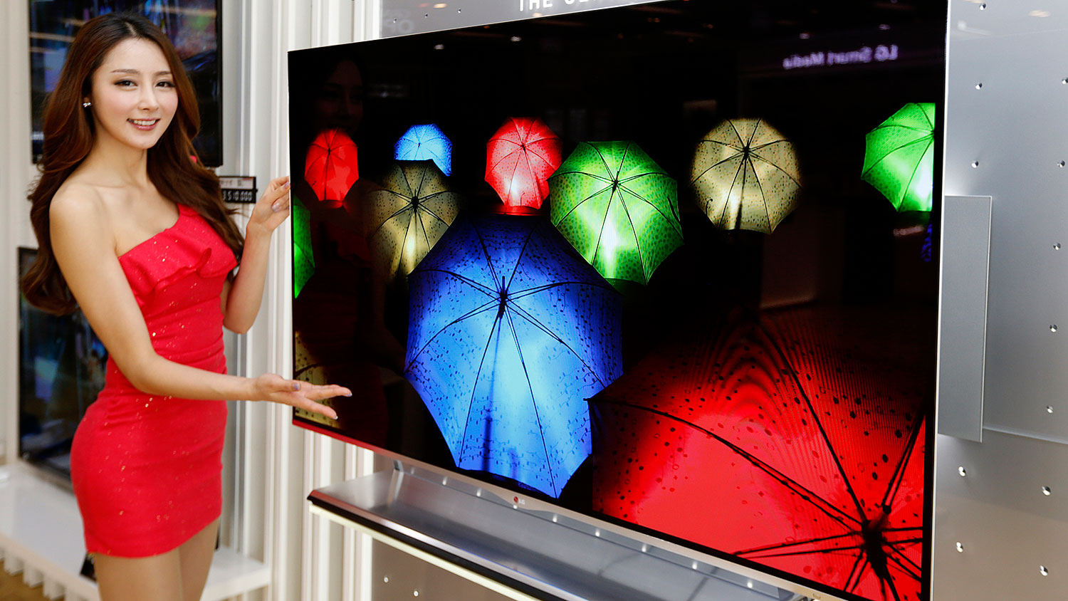 LG Beats Samsung to Launch with the First OLED TVs