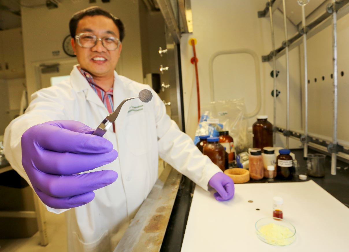 Lithium-Sulfur Battery Is Cheaper & Safer