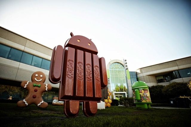 Android 4.4 Officially Named As KitKat