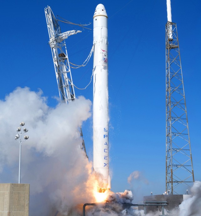 SpaceX Launches New Falcon 9 Rocket
