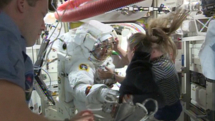 Luca Parmitano Abandons spacewalk