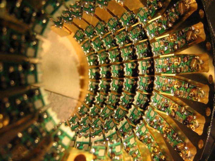 Quantum Computing Advances With Ultracold Molecules
