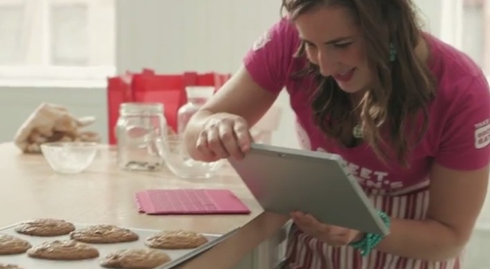 Microsoft Shows Off Delicious Side Of The Surface 2