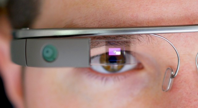[Readers Poll] Google Glass – Would You Buy It?