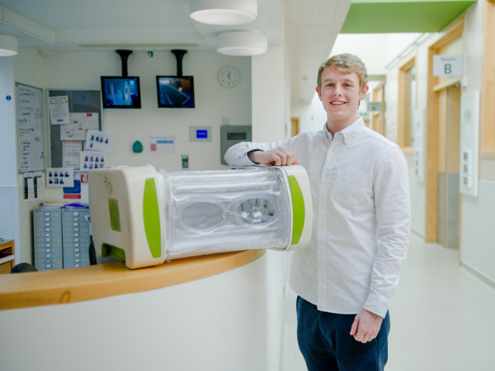 Inflatable Incubator Wins Dyson Award