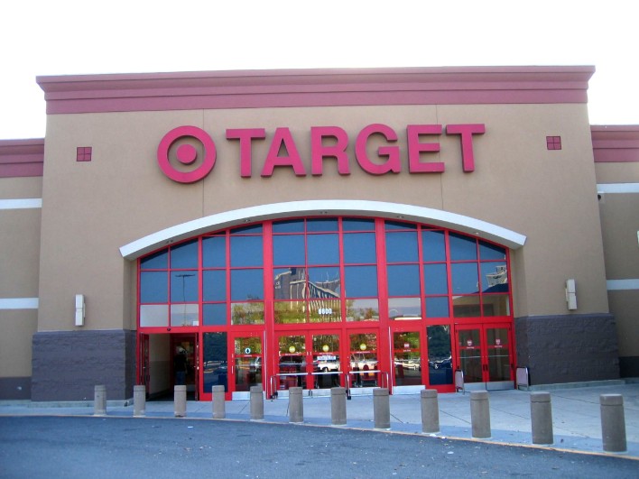 Target Adds Lower Free Shipping Minimums, Beats Out Amazon