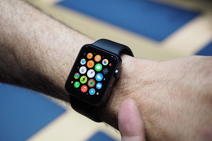 Apple Stores Will Let You Try On Apple Watch For 15 Minutes