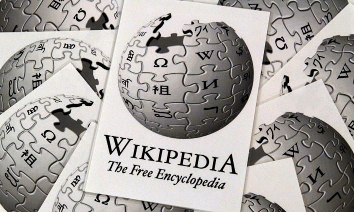200 Wikipedia Editors Back Vote Of No Confidence