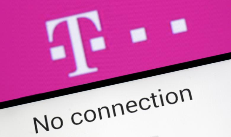 Deutsche Telekom Hack Leaves Almost 1 Million Broadband Customers Without Internet