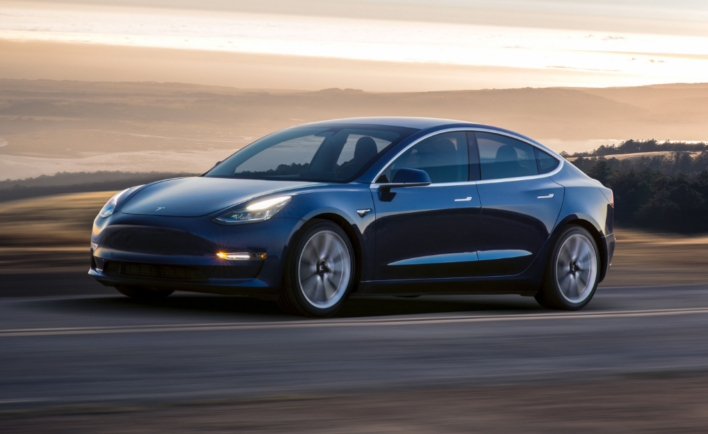 Tesla Fires Hundreds After Performance Reviews