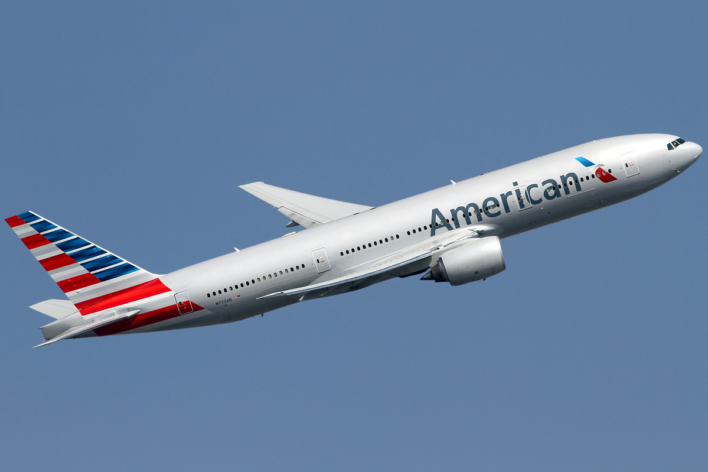 American Airlines glitch leaves 15,000 Christmas flights without a captain